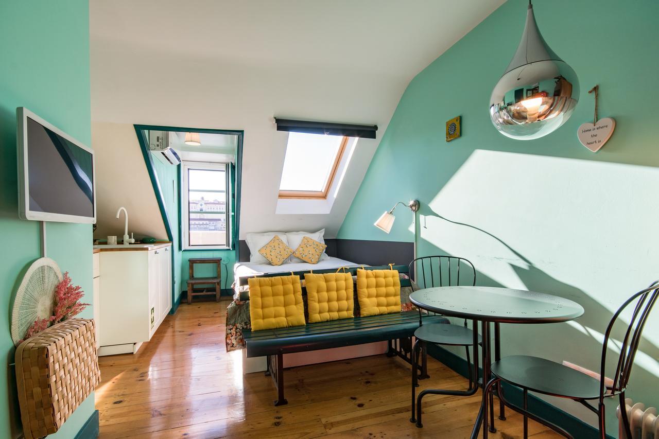Charming Apartments In The Heart Of Lisbon Exterior photo